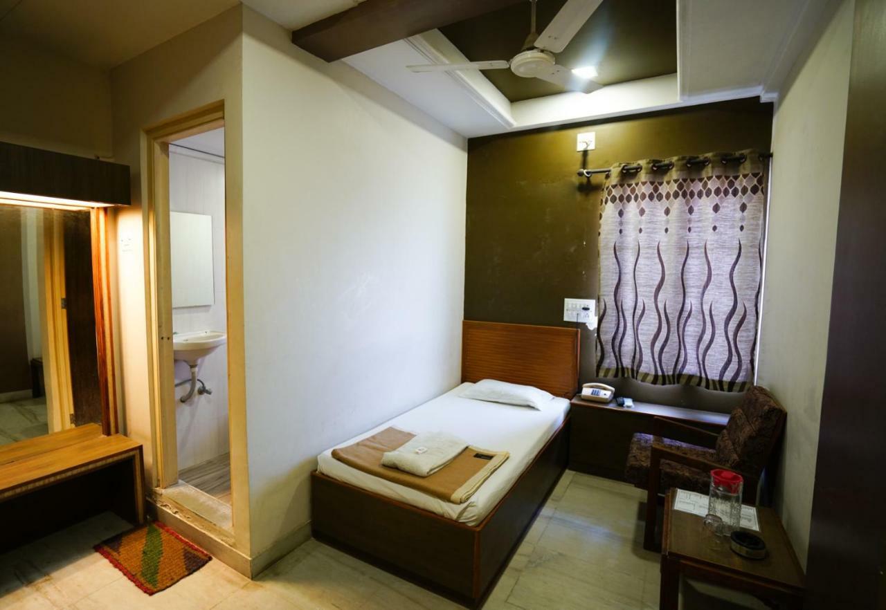 Jāmnagar Hotel Ashiana מראה חיצוני תמונה