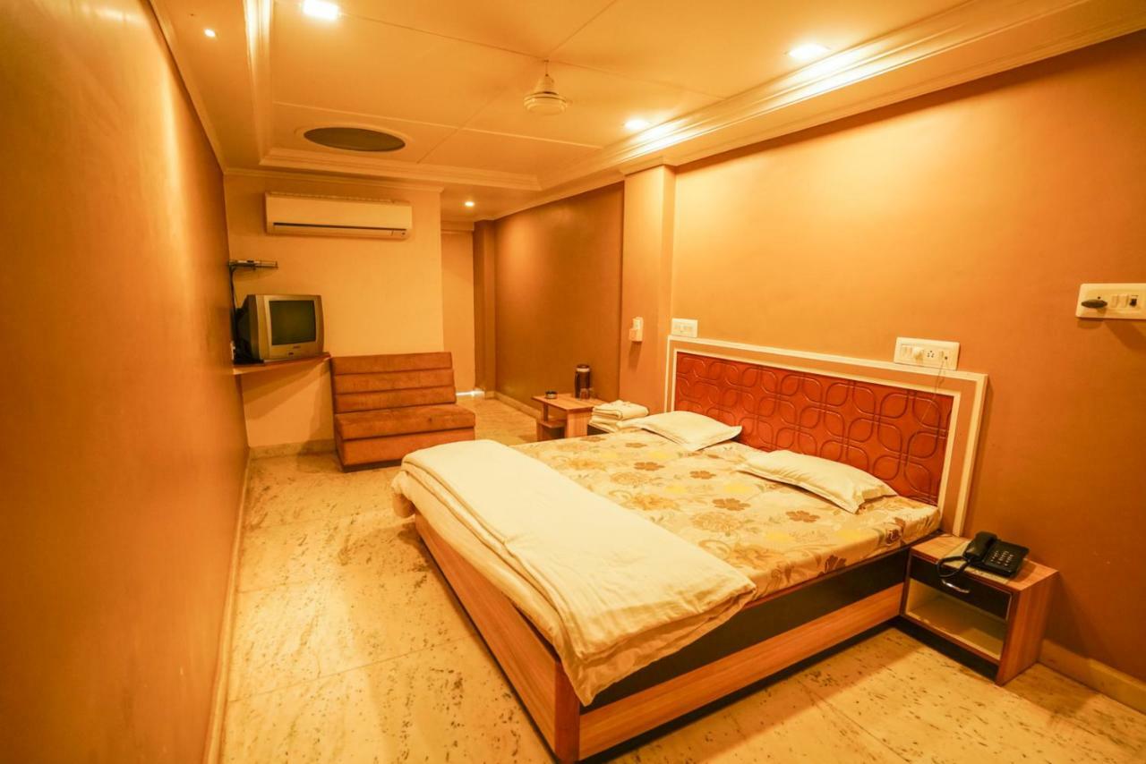 Jāmnagar Hotel Ashiana מראה חיצוני תמונה